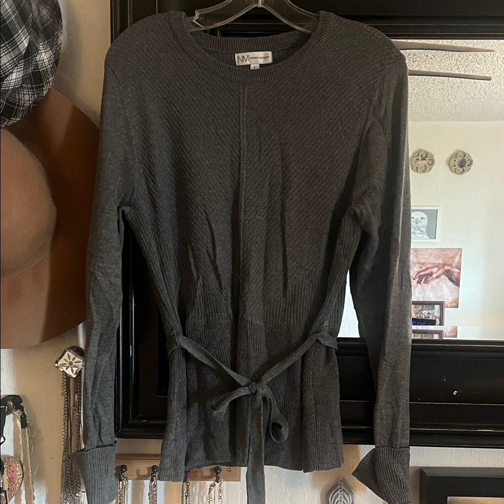 Neiman Marcus Dark Gray Crew Neck Sweater